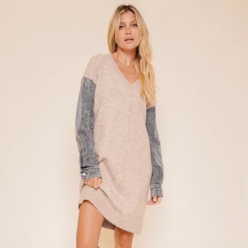 WOOL BLEND Hem & Thread Sweater Dress Denim Sleeve Medium NWT Boutique Brand